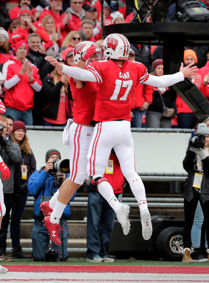 Wisconsin Badgers wide receiver Danny Davis III (6) celebrates his second half touchdown with Wisconsin Badgers quarterback Jack Coan (17) during Wisconsin's 31-17 win over Rutgers during the Big Ten football game against Rutgers at Camp Randall in Madison, Wisconsin Saturday, November 3, 2018. - Photo by Rick Wood / Milwaukee Journal. RICK WOOD/MILWAUKEE JOURNAL SENTINEL ORG XMIT: 20097082A Uwrutgers 24ofx Wood